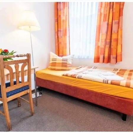 Insulaner Guest house *