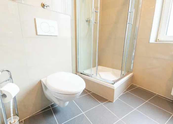 Insulaner 招待所 *